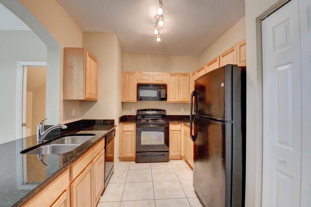 Photo of 101 Harrington Court, Palm Springs, FL 33461 (MLS # B26027470)