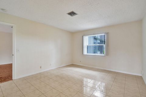 Tiny photo for 2521 Juniper Drive #11-b, Delray Beach, FL 33445 (MLS # B26031087)