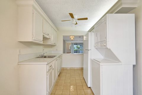 Tiny photo for 2521 Juniper Drive #11-b, Delray Beach, FL 33445 (MLS # B26031087)