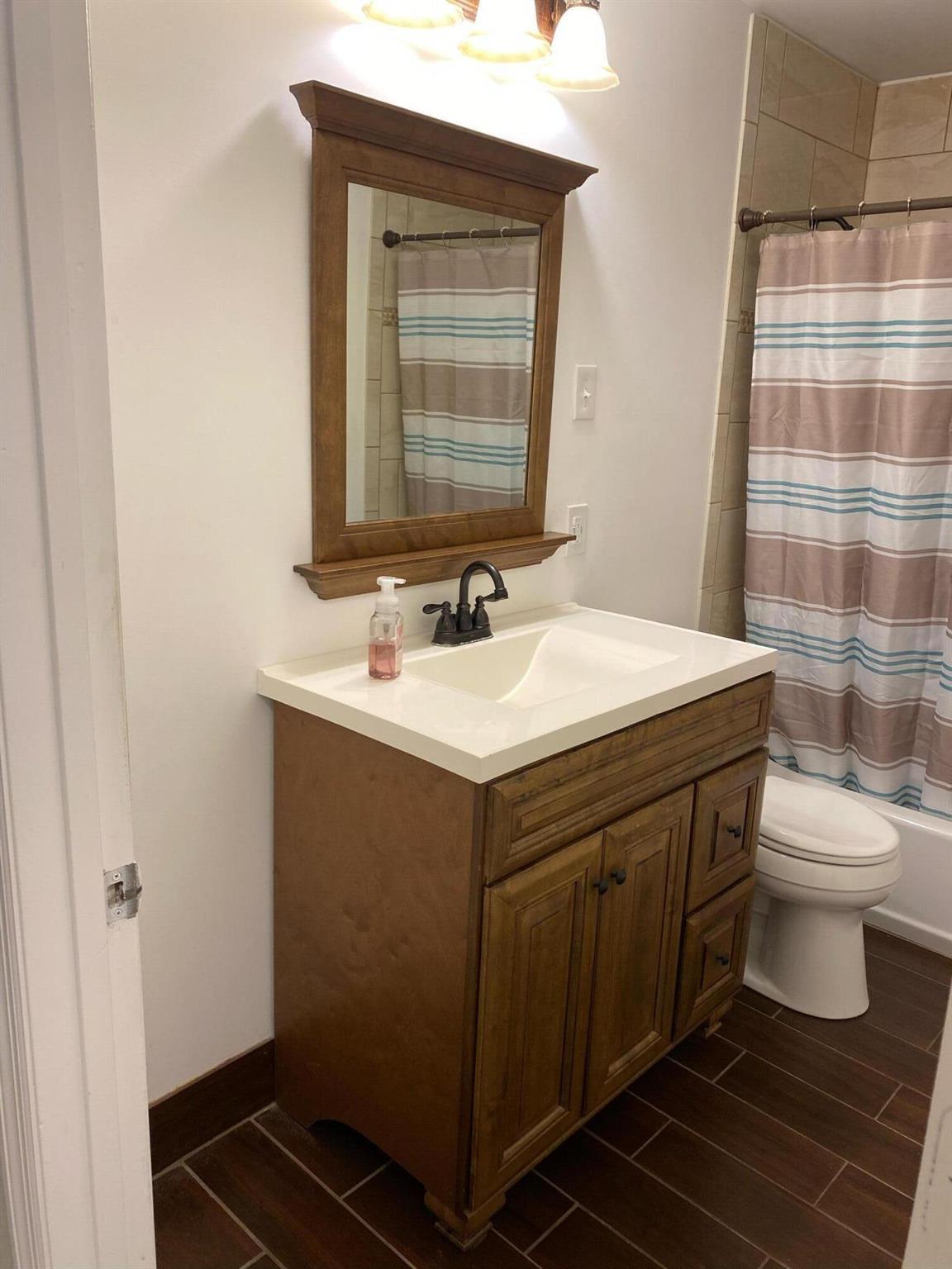 SUNRISE ESTATES - Residential Lease