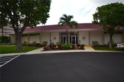 Tiny photo for 1427 E Hillsboro Boulevard #Apt 528, Deerfield Beach, FL 33441 (MLS # B26082620)