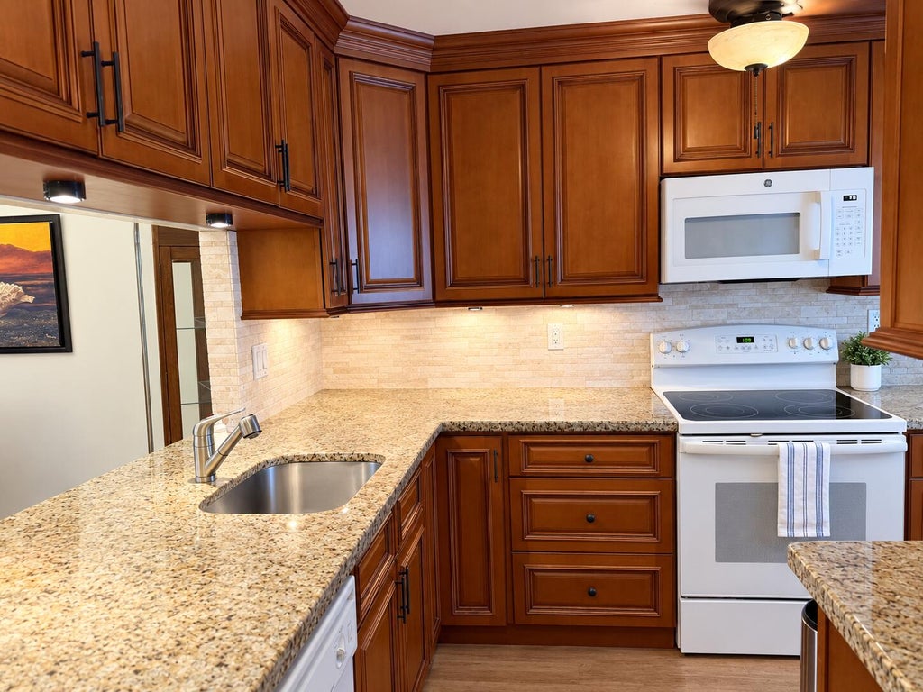 Photo of 1427 E Hillsboro Boulevard #Apt 528, Deerfield Beach, FL 33441 (MLS # B26082620)