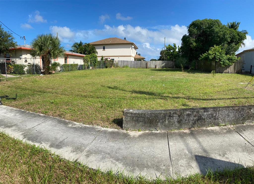 Attention Contractors, Builders, Investors, Here's your chance to own a great piece of real estate, centrally located in Riviera Beach. Minutes from everything! A new townhome project is slated to be finished soon down the street starting in the mid $200's. Property has already been cleaned and cleared for single family 1-2 story home. great opportunity to build in a seller market, Existing impact fee credit will apply, contact the county for details. Don't miss out on this incredible opportunity.