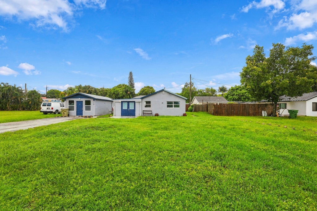 Photo of 120 Pleasant Place #2, Palm Springs, FL 33461 (MLS # B26080629)