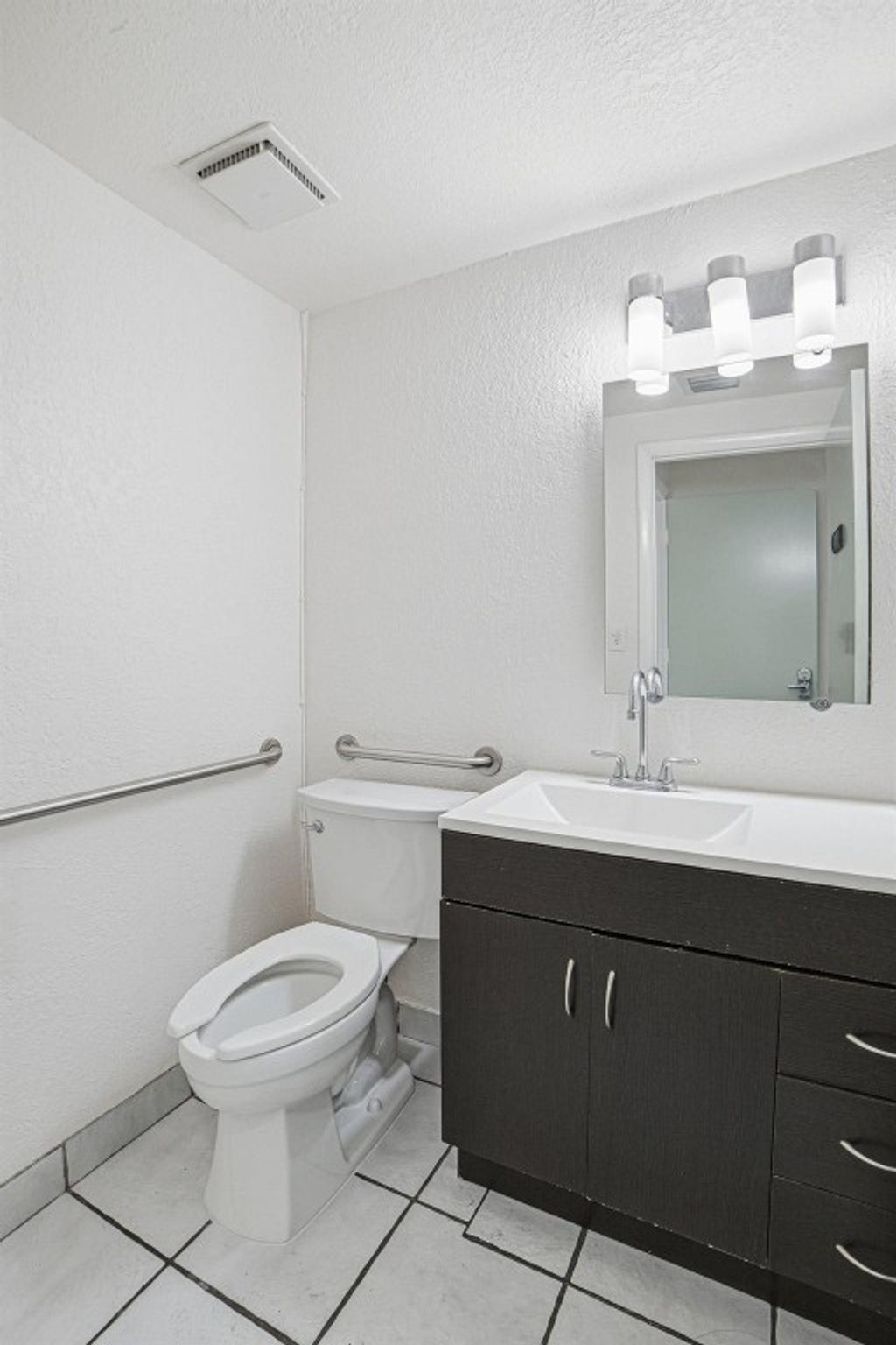 Photo of 2929 N University Drive, Coral Springs, FL 33065 (MLS # F10543017)