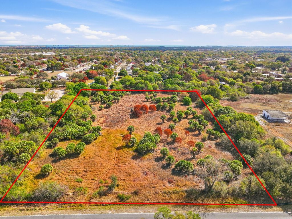 Photo of 1038 37th S Street, Fort Pierce, FL 34947 (MLS # R11165411)