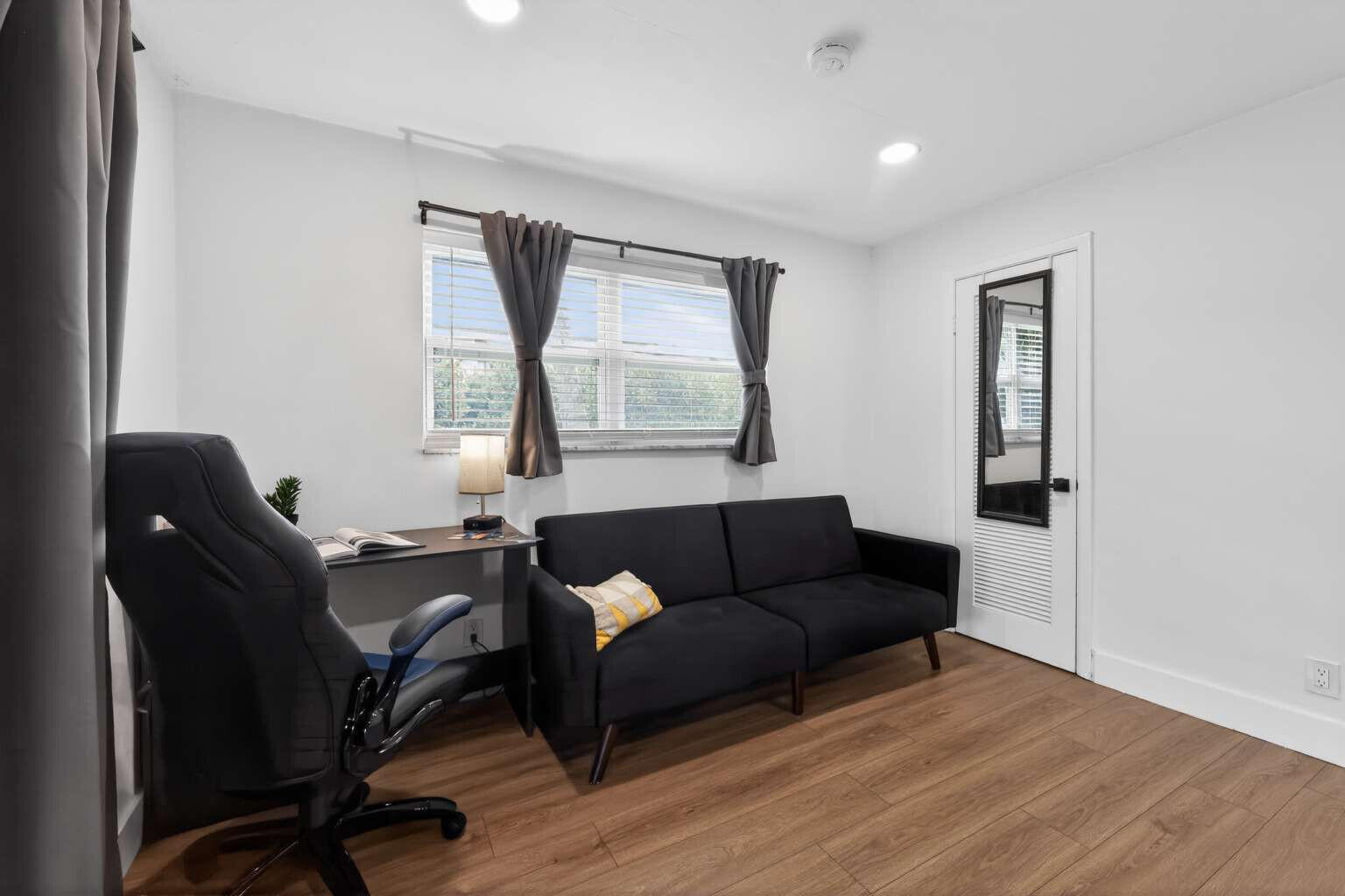 PLEASANT RIDGE - Residential