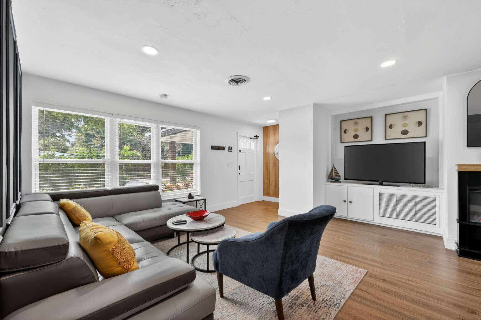 PLEASANT RIDGE - Residential