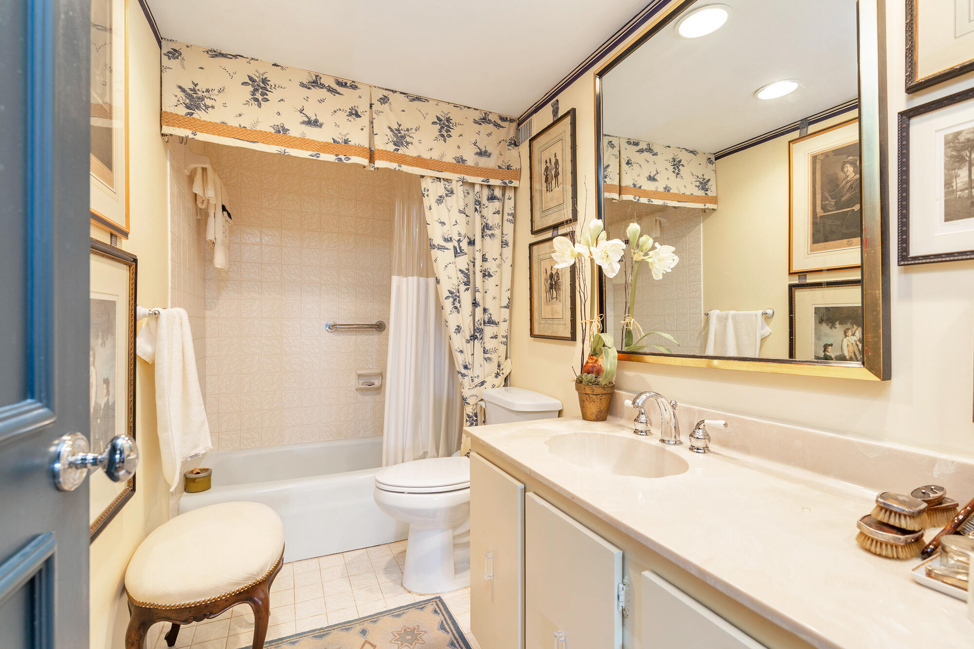 RAPALLO SOUTH CONDO - Residential