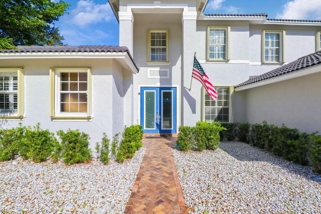 Photo of 452 Oriole Circle, Jupiter, FL 33458 (MLS # R10971959)