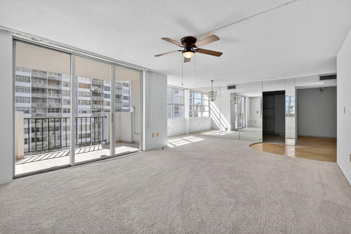 Commodore Plaza - Residential