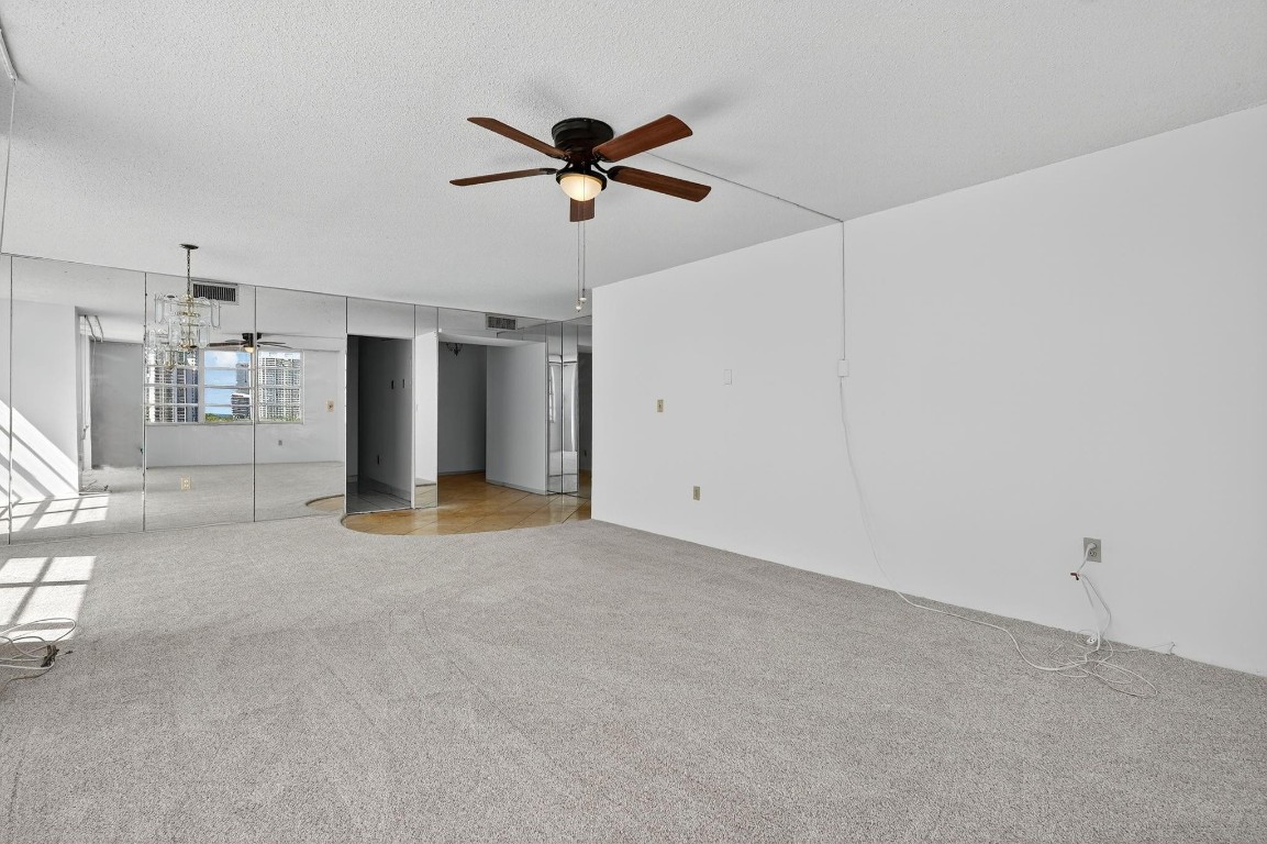 Commodore Plaza - Residential