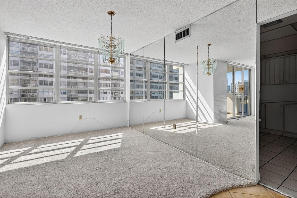 Commodore Plaza - Residential