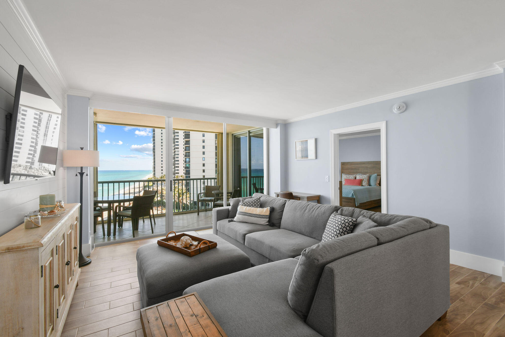 5400 N Ocean Drive 6b