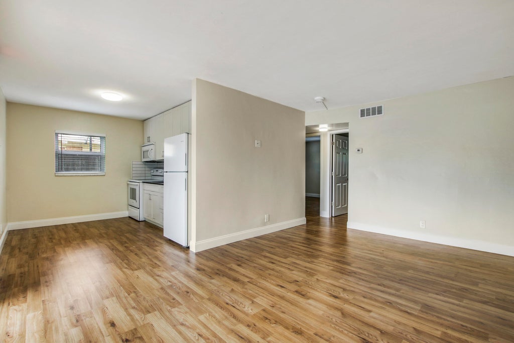 Photo of 593 PALMETTO Drive #1, West Palm Beach, FL 33403 (MLS # B26080512)