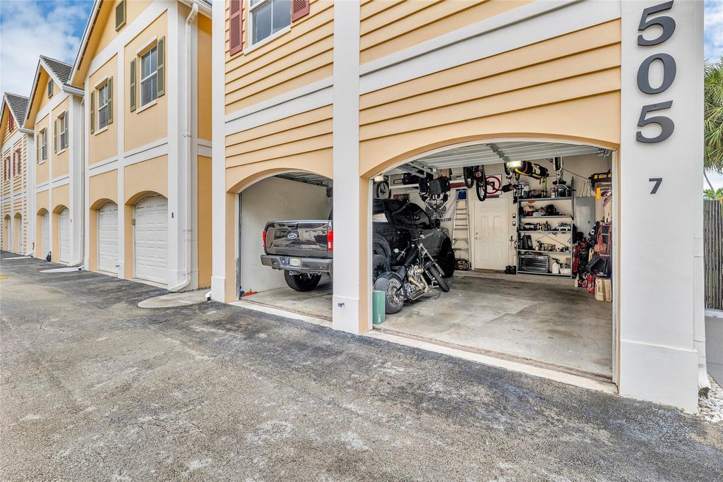 Photo of 505 SW 18th Avenue #7, Fort Lauderdale, FL 33312 (MLS # F10479338)