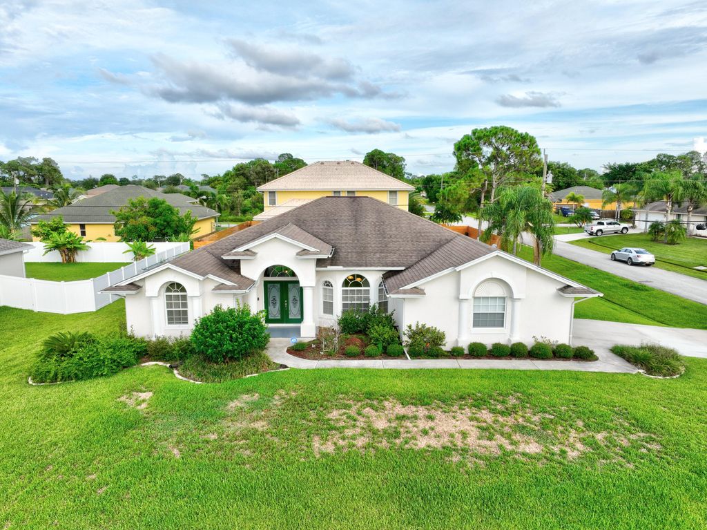 Photo of 1887 SW Hilola Lane, Port Saint Lucie, FL 34953 (MLS # R10812931)