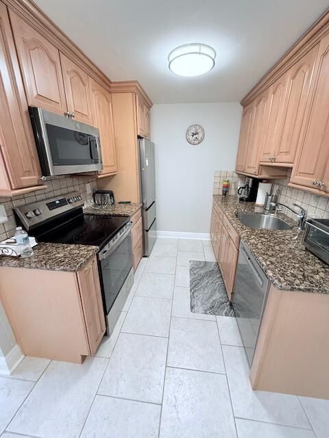 310 Grantham A Deerfield Beach FL 33442