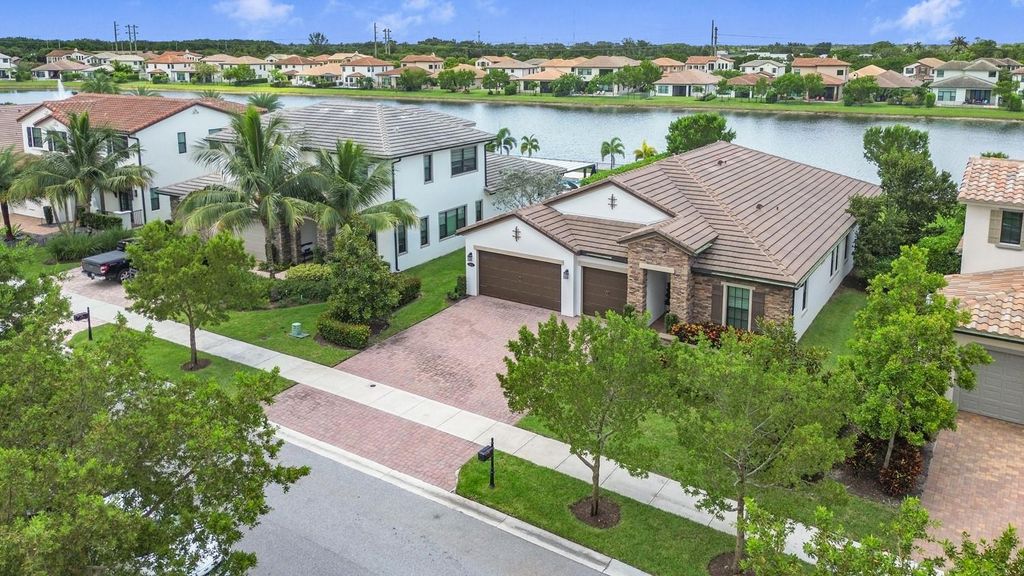 Photo of 9228 Grand Prix Lane, Boynton Beach, FL 33472 (MLS # F10513509)