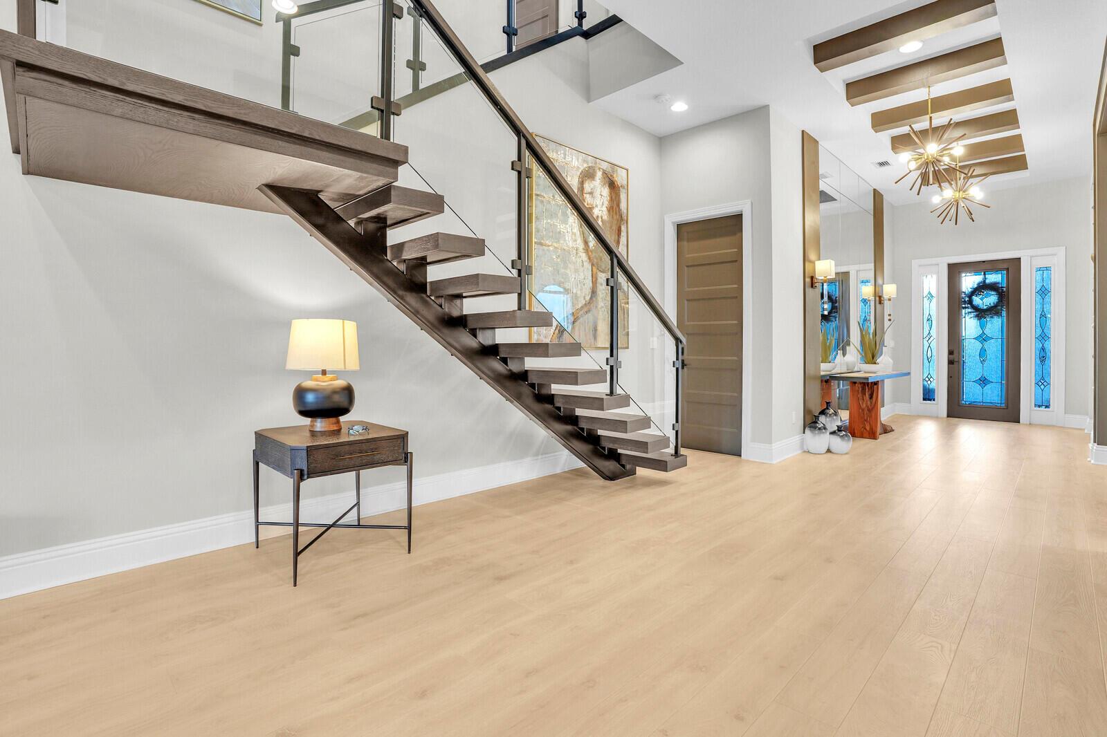 ALTON NEIGHBORHOOD - Residential Lease