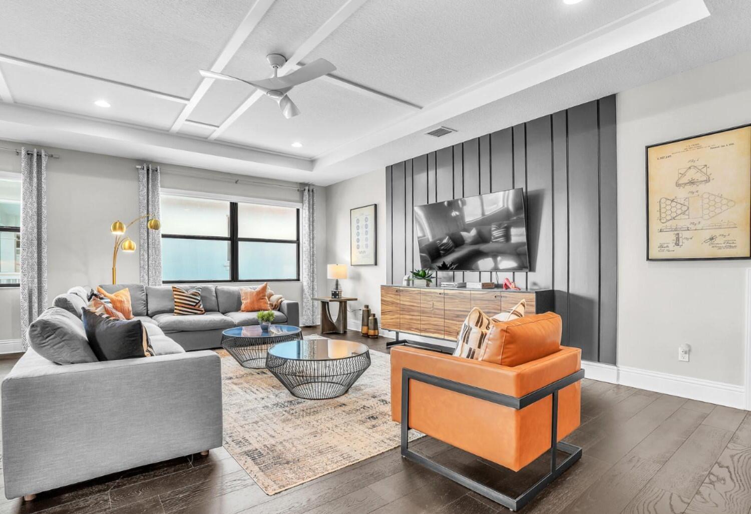 ALTON NEIGHBORHOOD - Residential Lease