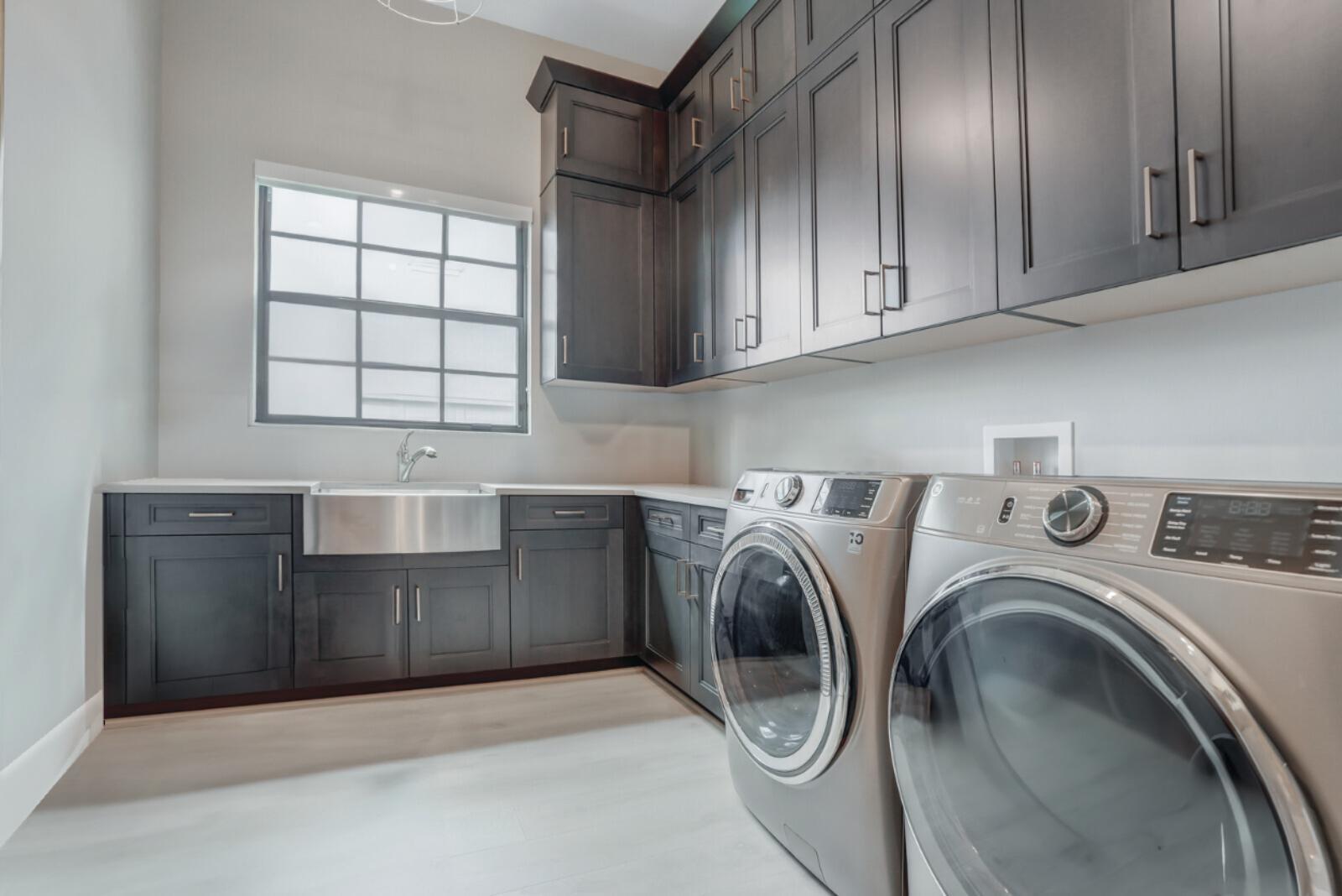 ALTON NEIGHBORHOOD - Residential Lease