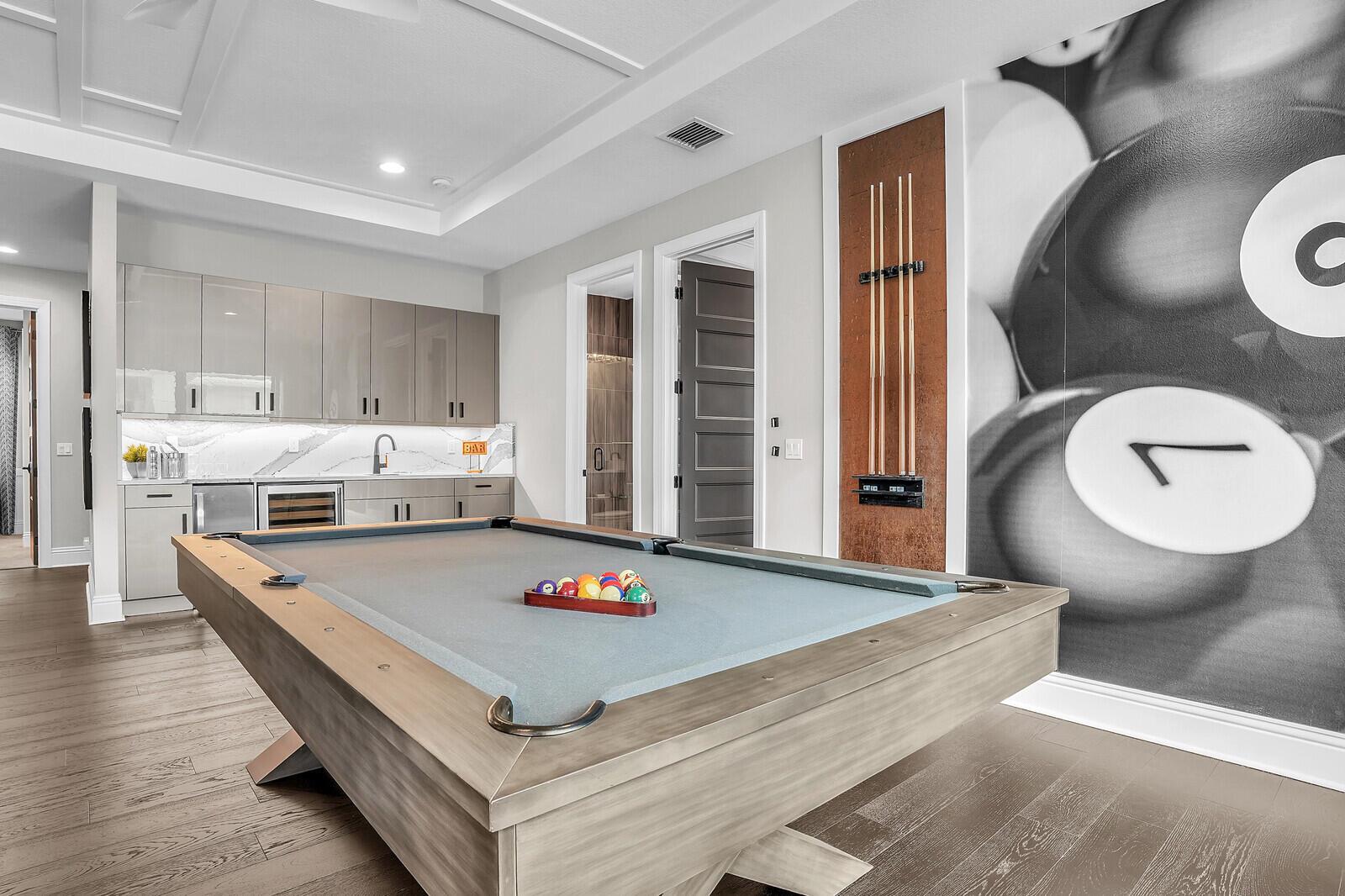 ALTON NEIGHBORHOOD - Residential Lease