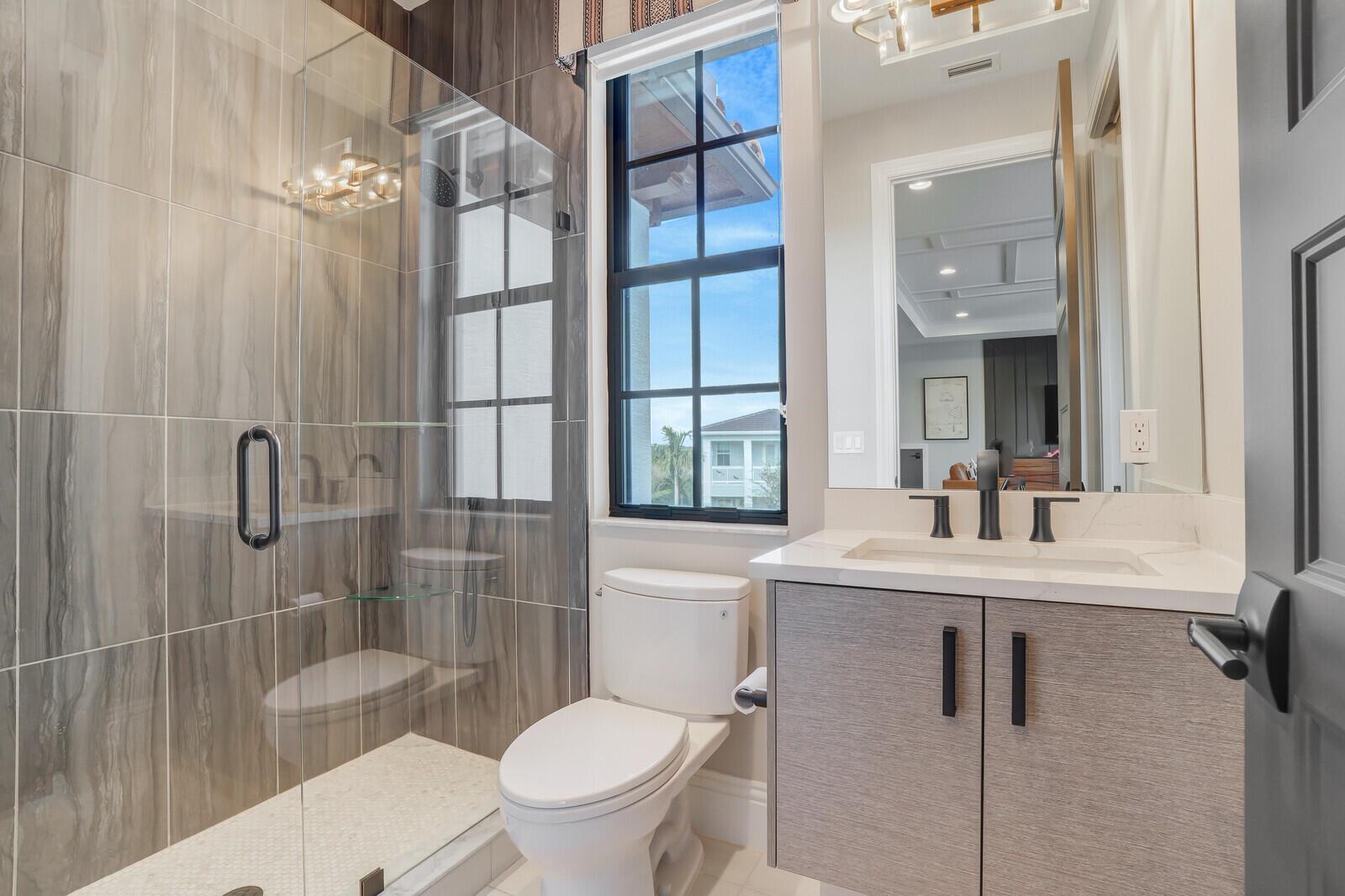 ALTON NEIGHBORHOOD - Residential Lease