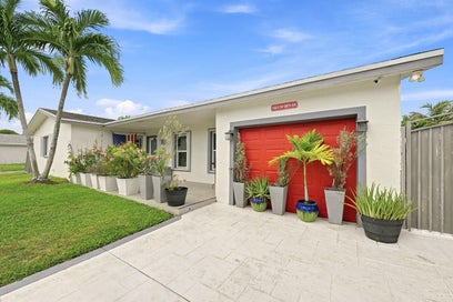 16820 SW 108th Avenue Miami FL 33157