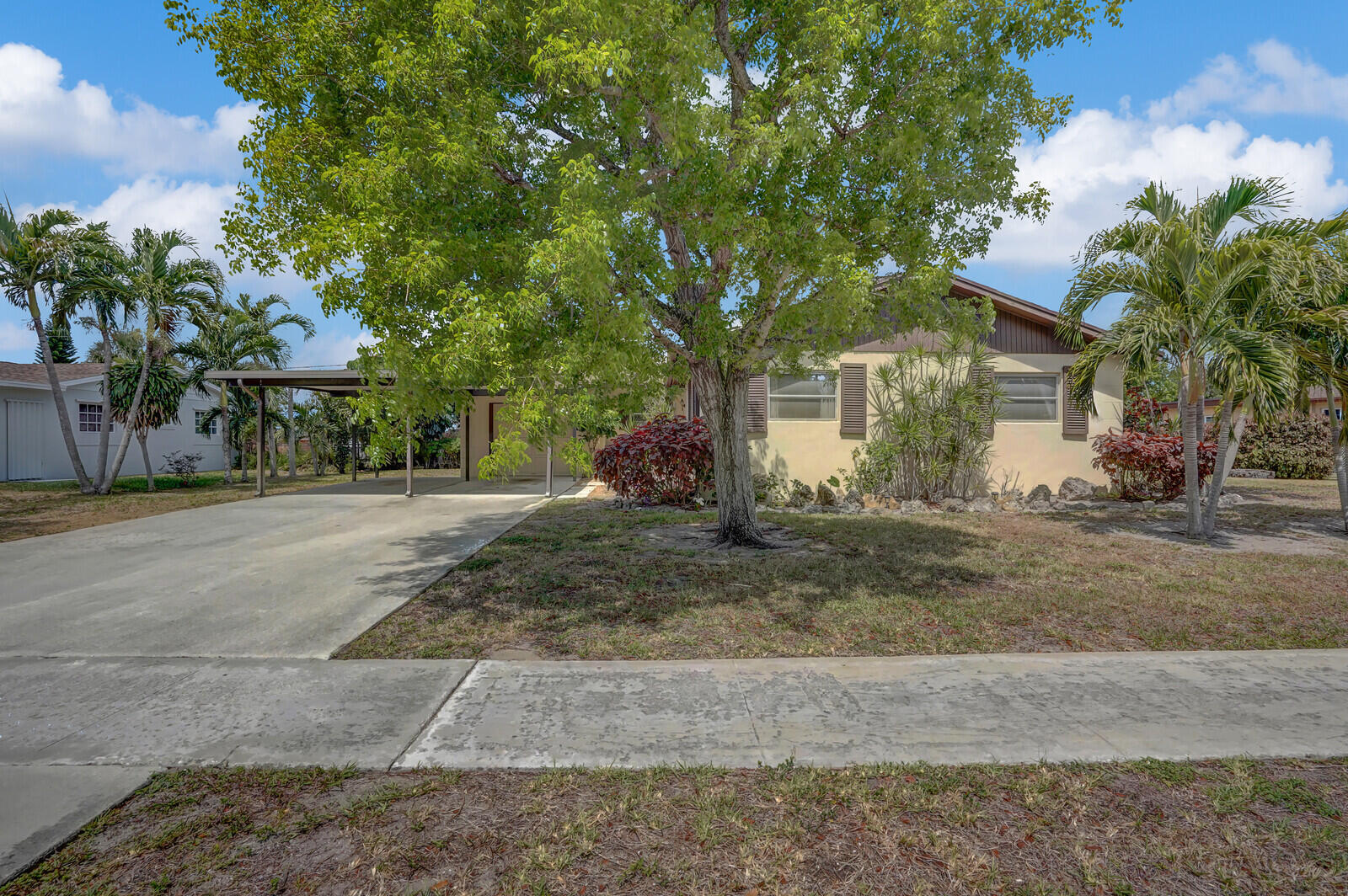 1695 Roy Drive