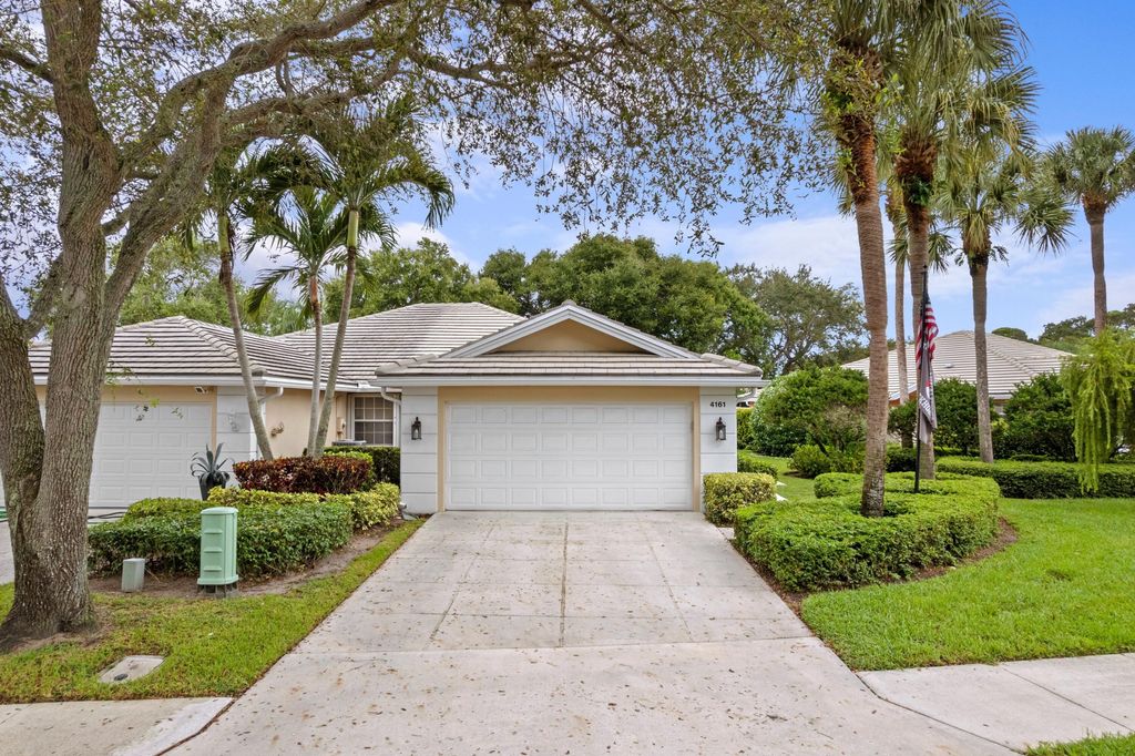 Photo of 4161 Royal Oak Drive, Palm Beach Gardens, FL 33410 (MLS # R11121346)