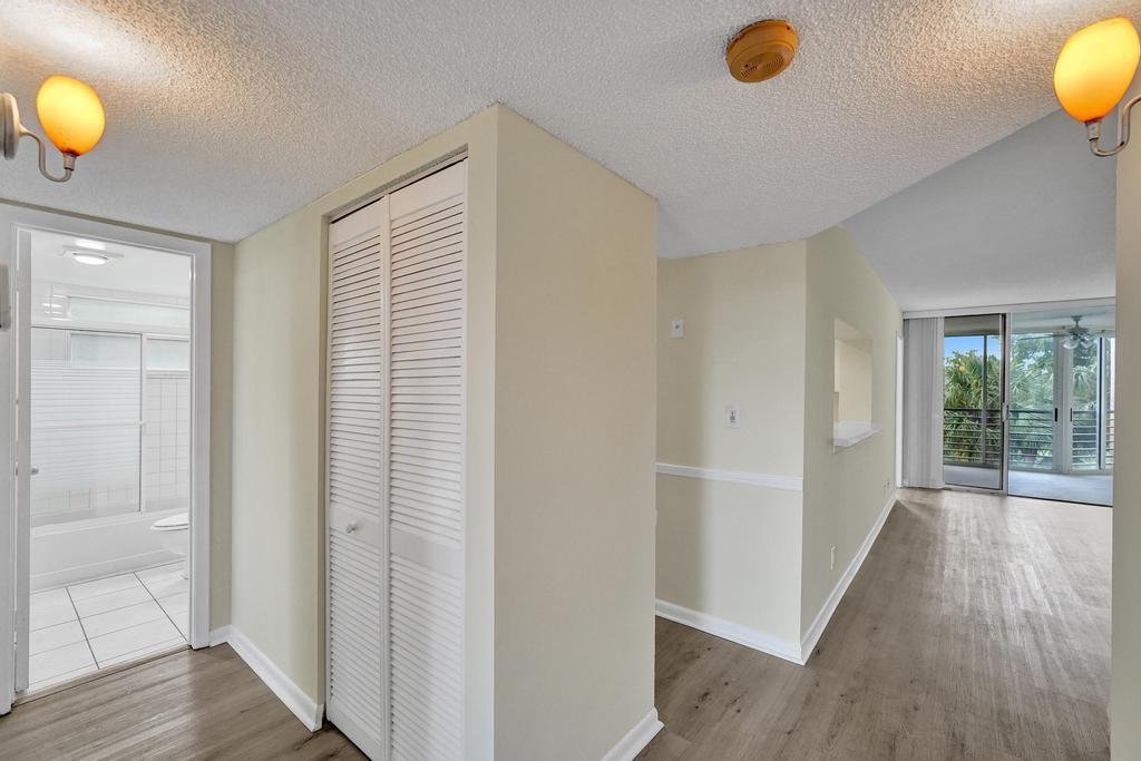 9510 Seagrape Dr 301