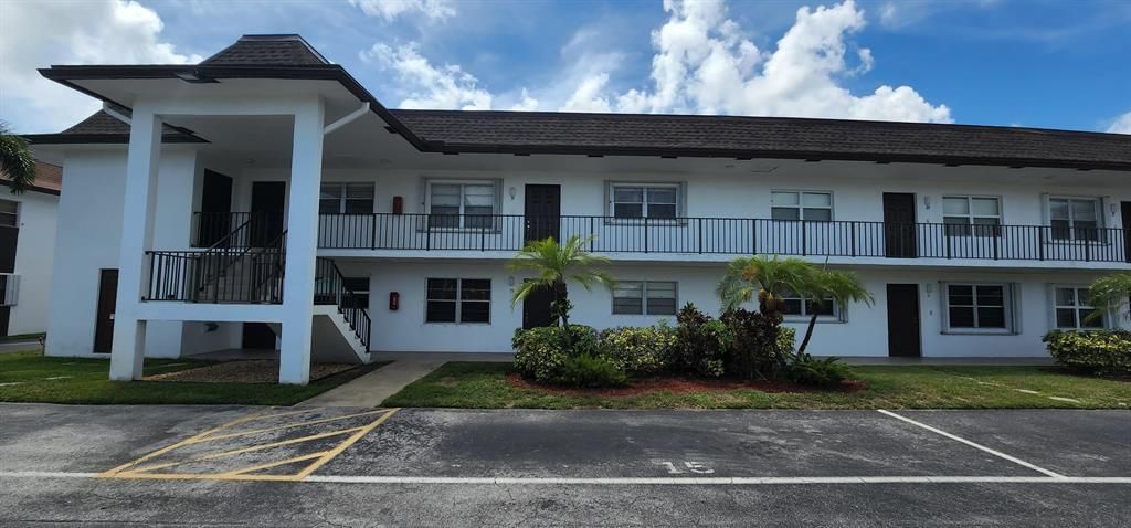 Photo of 3111 Gardens E Drive #31, Palm Beach Gardens, FL 33410 (MLS # R10831016)