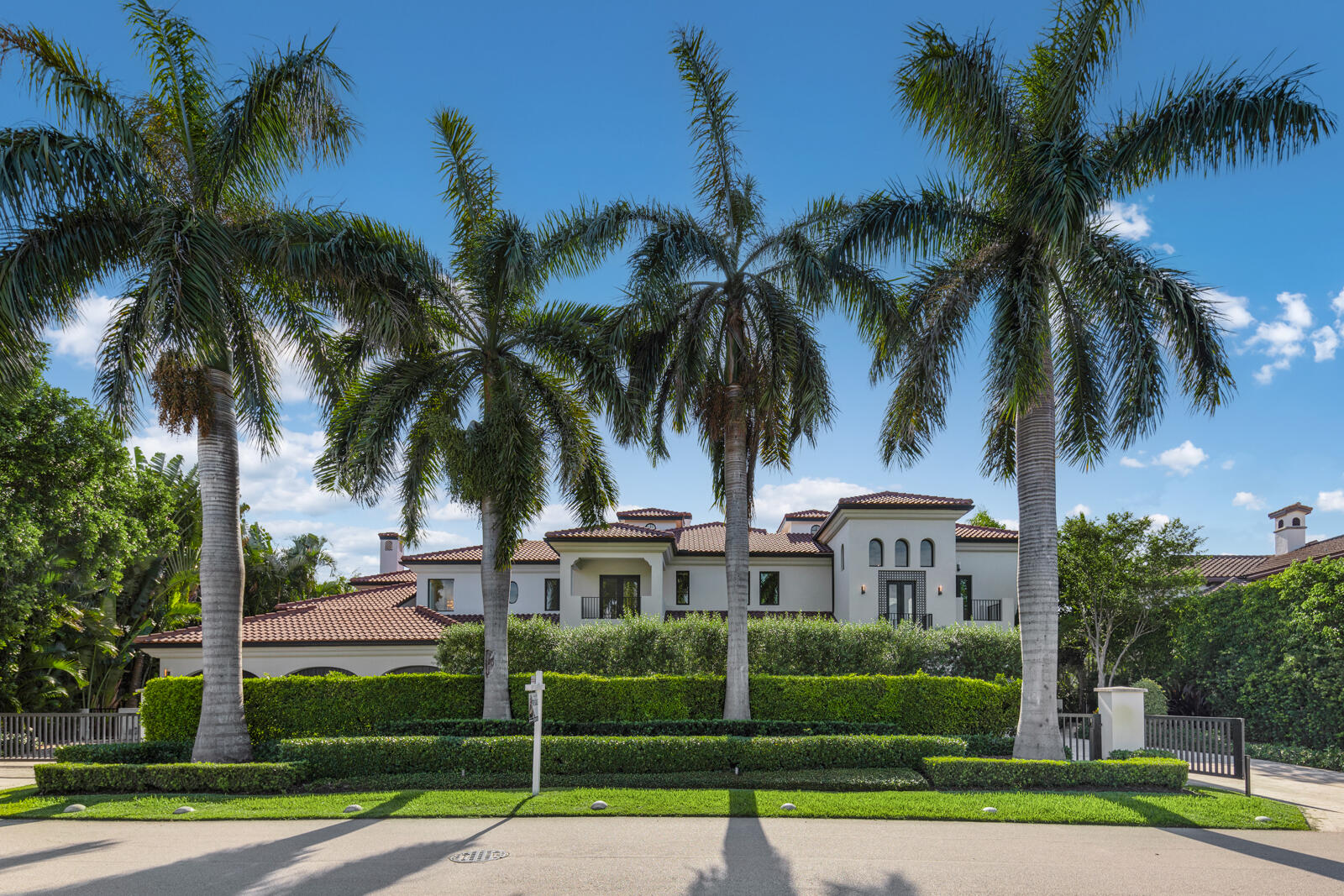 1207 Spanish River Road