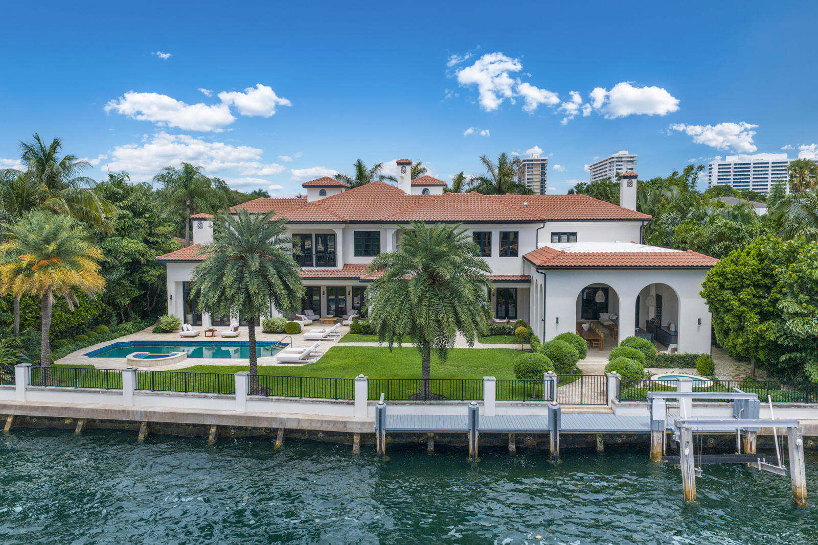 1207 Spanish River Road