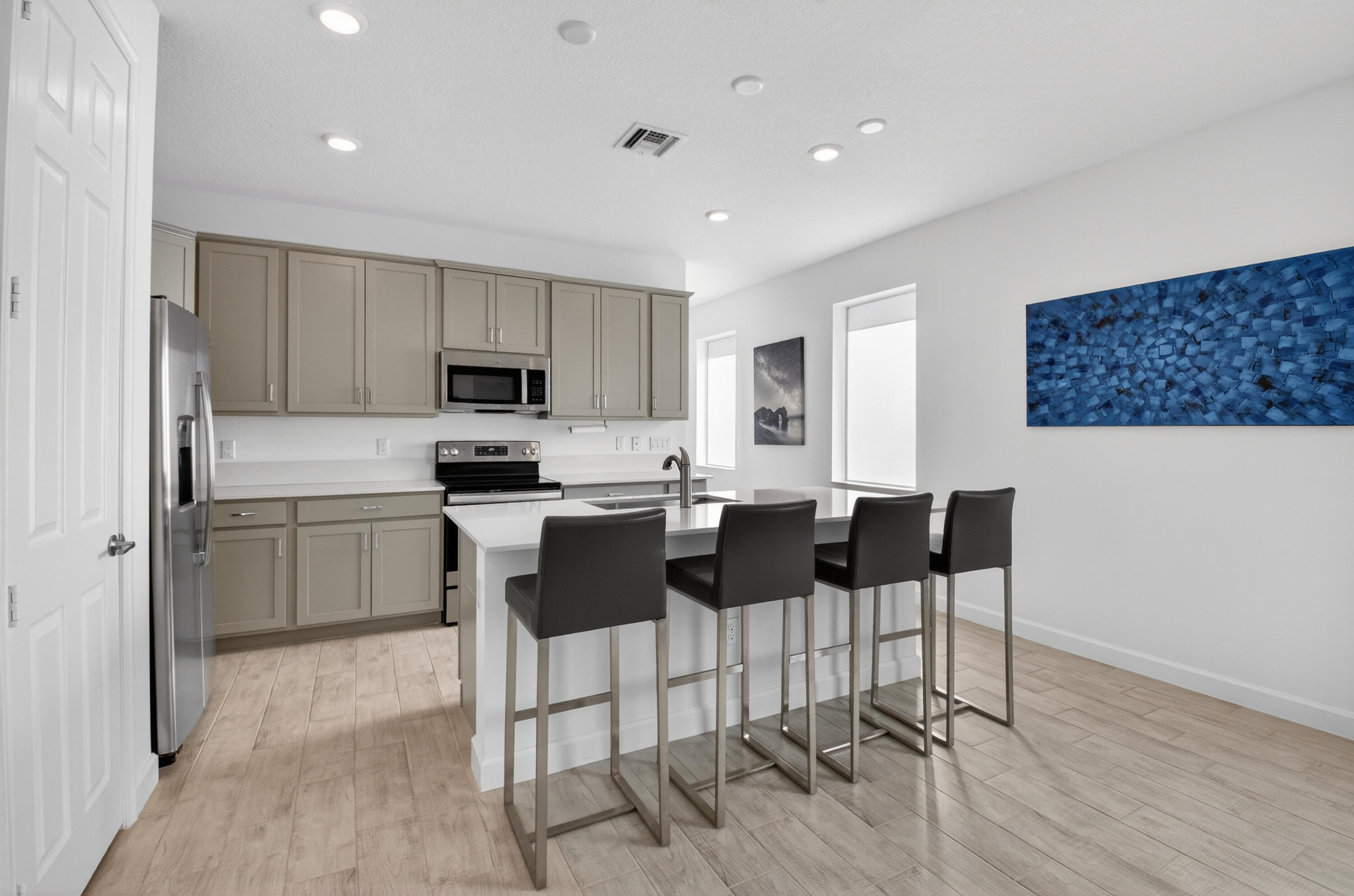 AVALON TRAILS AT VILLAGES OF ORIOLE PUD - Residential