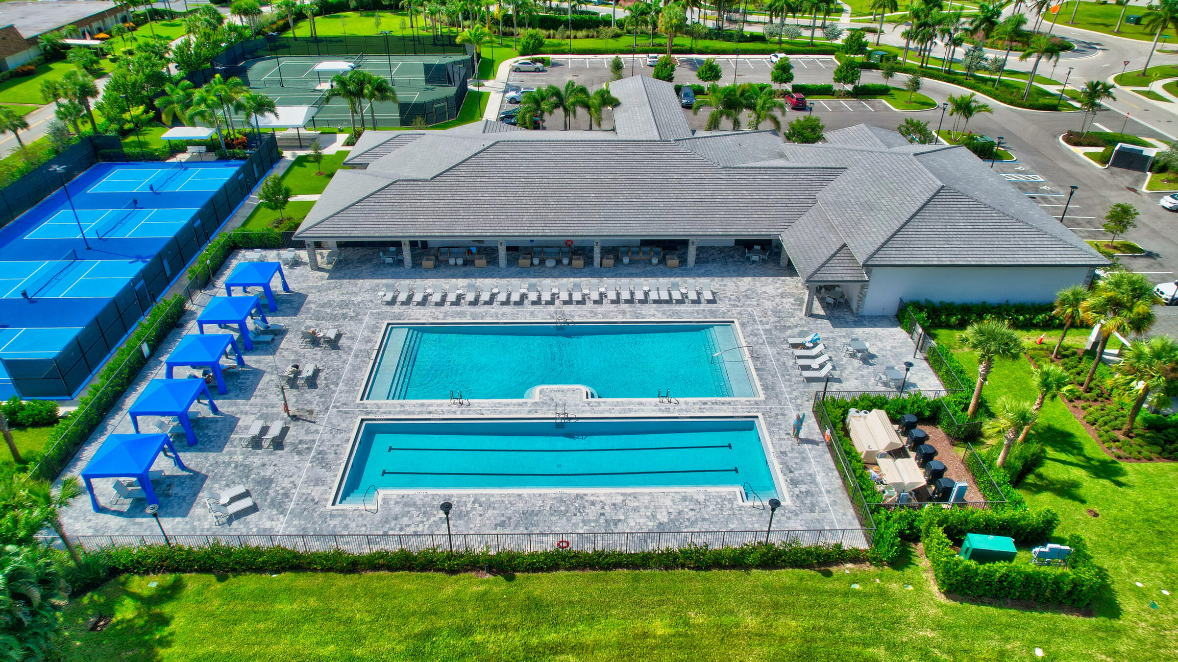 AVALON TRAILS AT VILLAGES OF ORIOLE PUD - Residential