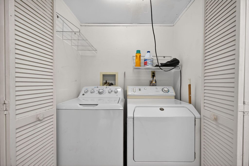 Photo of 707 Stonewood Court #19c, Jupiter, FL 33458 (MLS # R11165225)