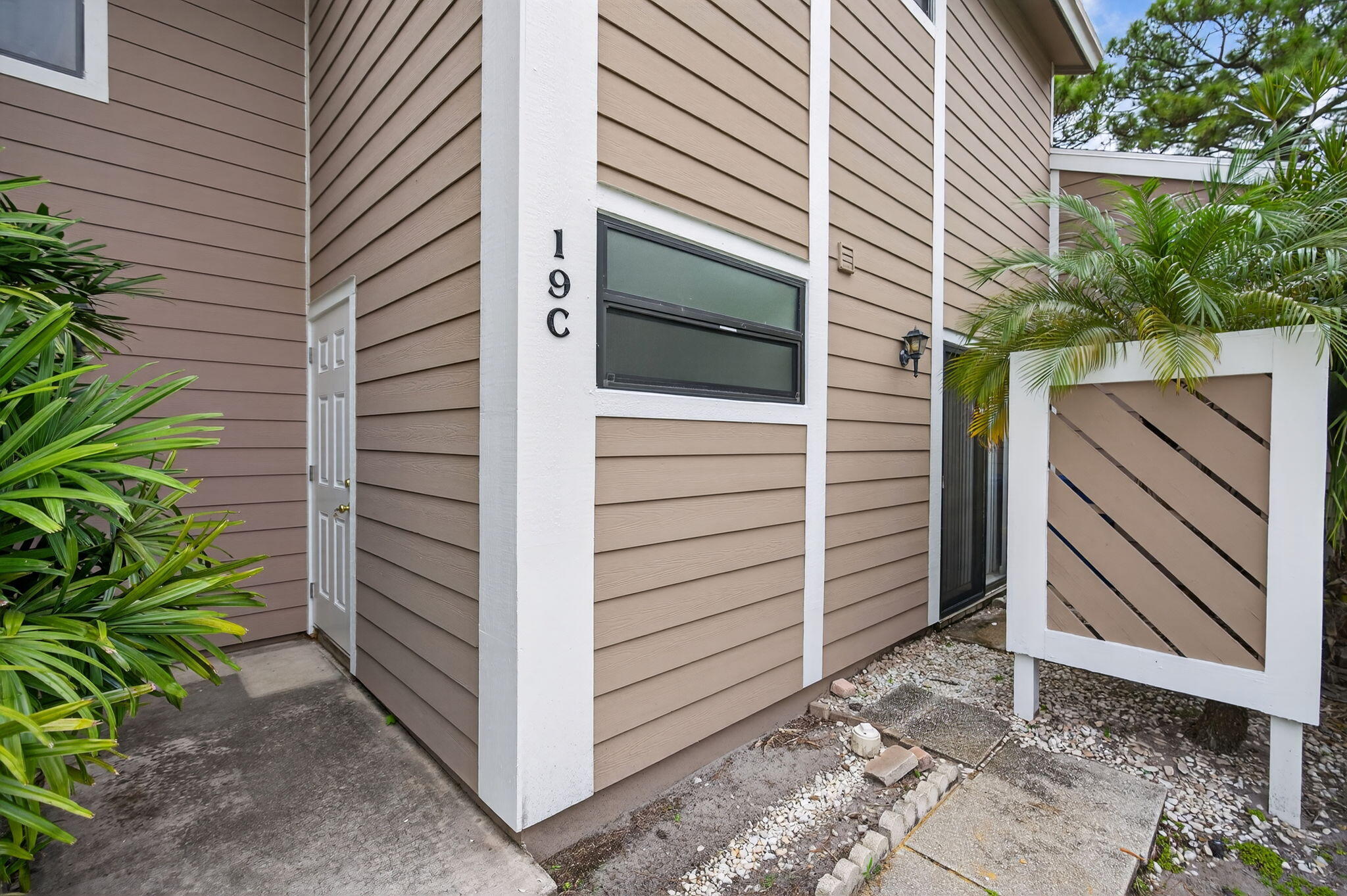 JUPITER VILLAGE TOWNHOMES - Residential