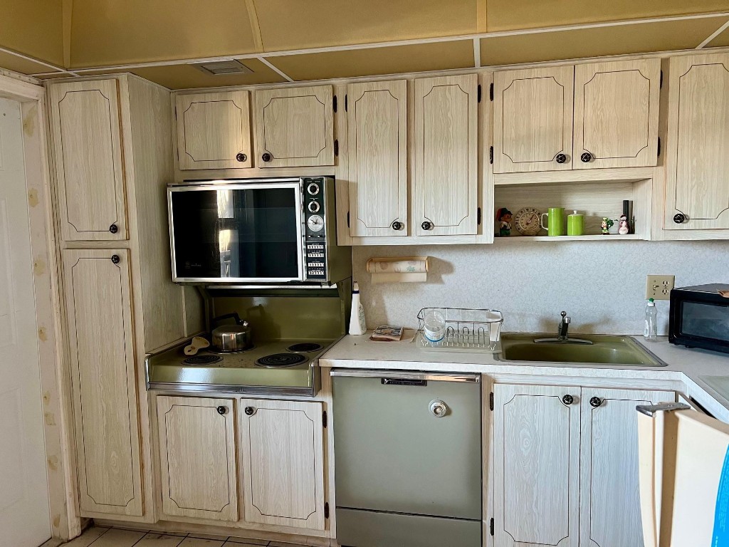 3100 NE 48th Court 307