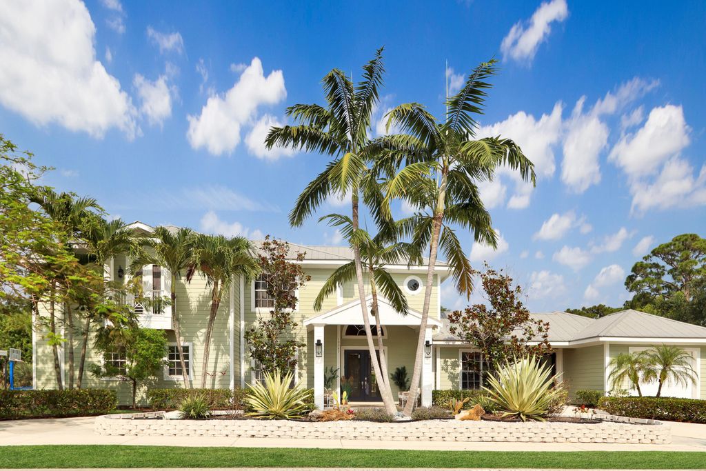 Photo of 19067 SE County Line Road, Jupiter, FL 33469 (MLS # R11030956)