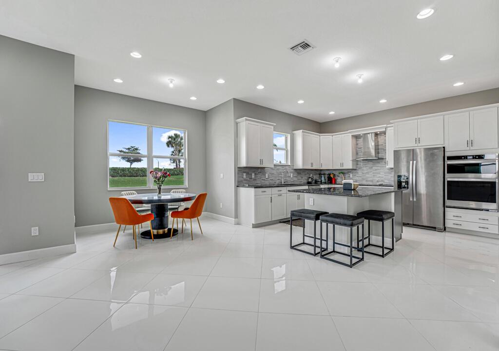 ORCHARDS OF WESTLAKE PHAS - Residential Lease