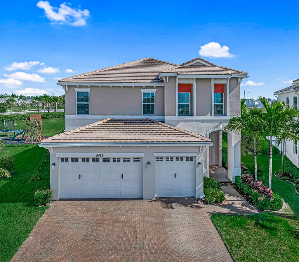 ORCHARDS OF WESTLAKE PHAS - Residential Lease