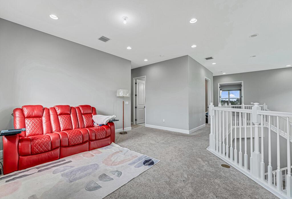 ORCHARDS OF WESTLAKE PHAS - Residential Lease