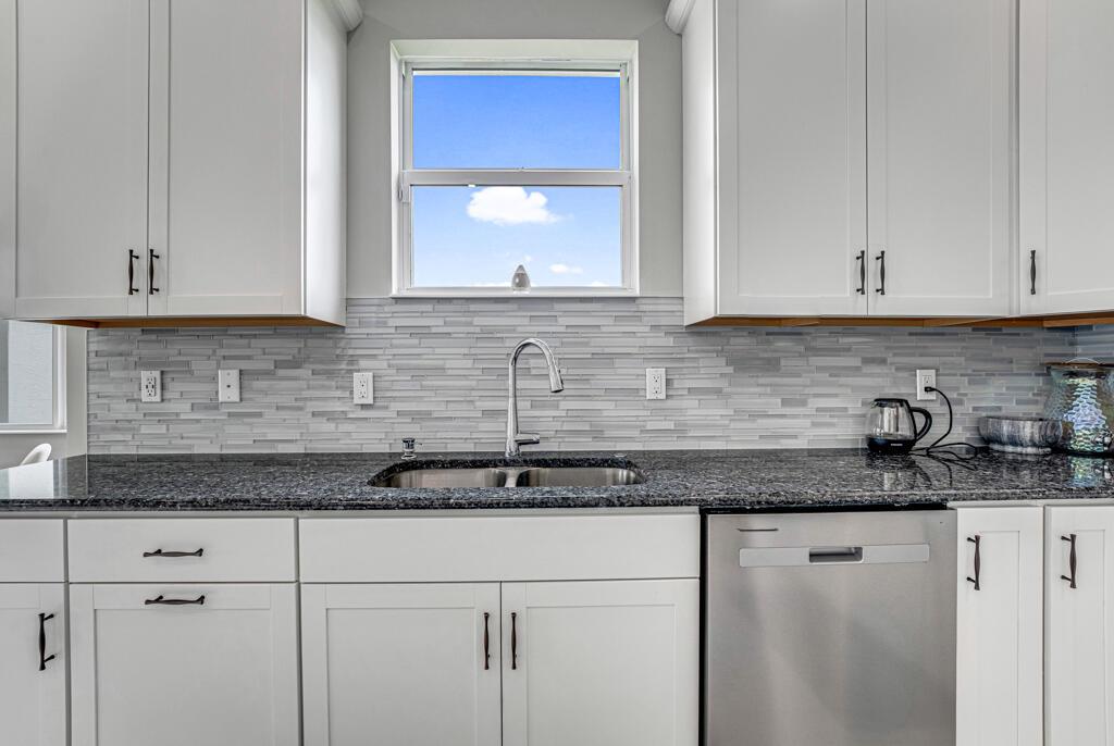 ORCHARDS OF WESTLAKE PHAS - Residential Lease