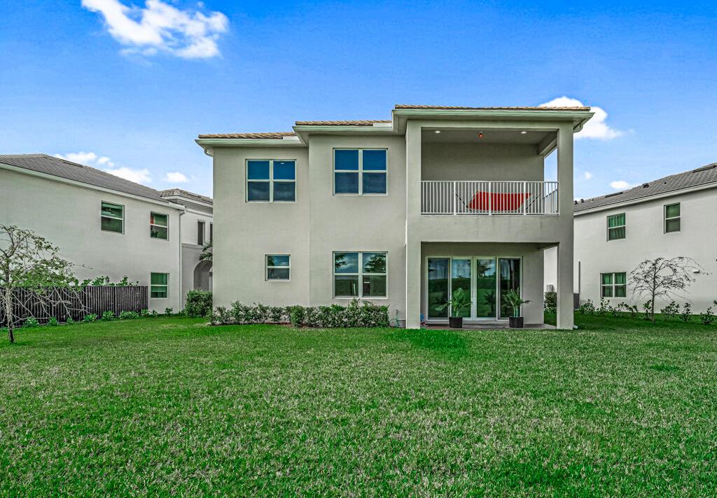 ORCHARDS OF WESTLAKE PHAS - Residential Lease