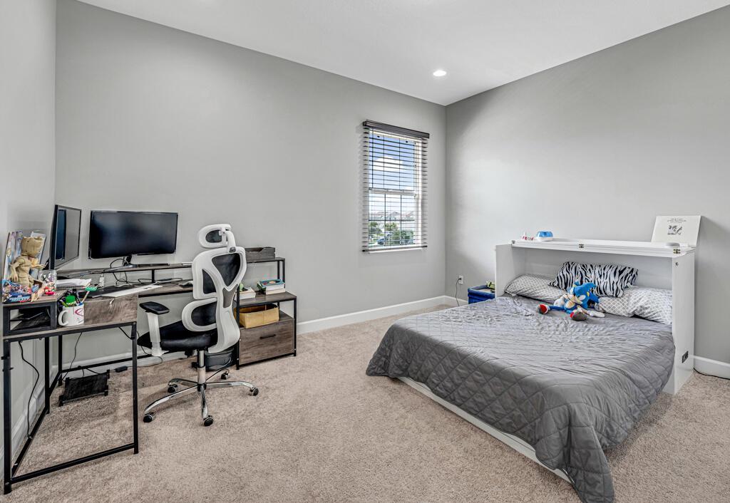 ORCHARDS OF WESTLAKE PHAS - Residential Lease