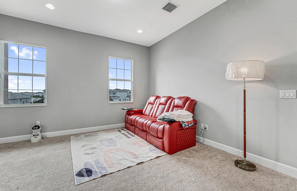 ORCHARDS OF WESTLAKE PHAS - Residential Lease