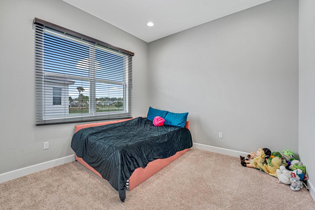 ORCHARDS OF WESTLAKE PHAS - Residential Lease