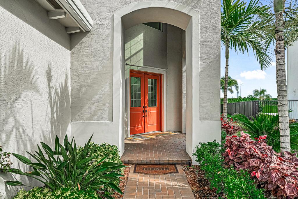 ORCHARDS OF WESTLAKE PHAS - Residential Lease